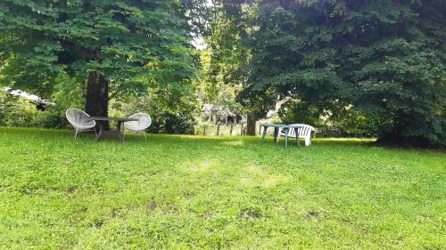 Garden, Appartement charmant Orgnac-sur-Vezere avec jardin et parking in Estivaux