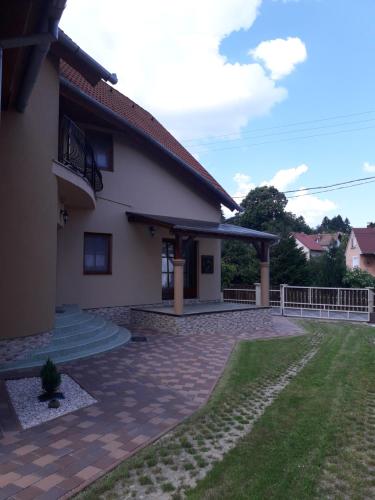 Marika Apartmanház