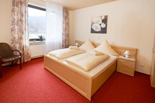 1 queen bed