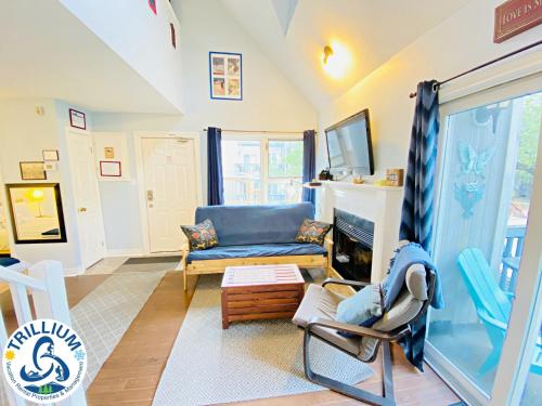 Cozy Studio Loft with 2 Baths Next to Slopes