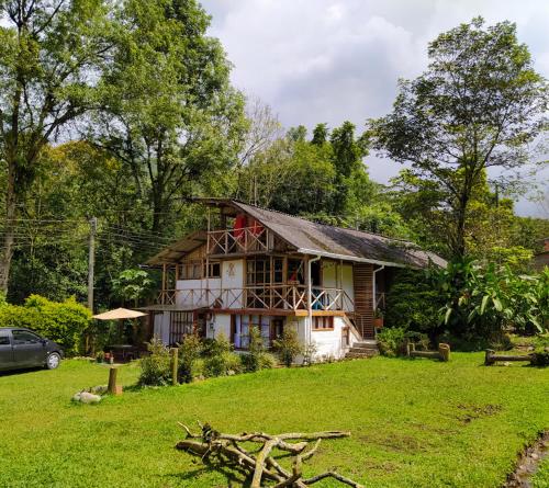 Cabana Medio Mundo, muy cerca de Pereira