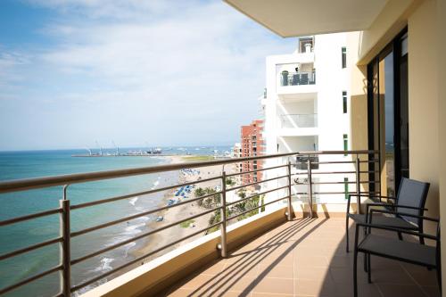 TM7 Lux Beach Murcielago Apartment Ocean view& Pool in Manta