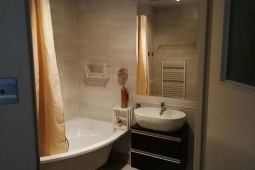 Spokojny apartament z dusza w centrum