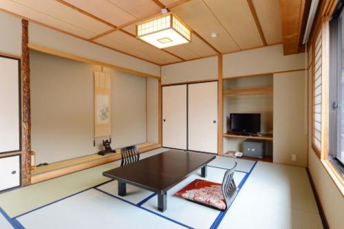 Nakamatsuya Ryokan