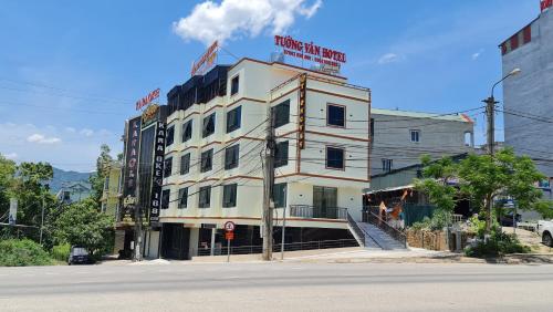 Tuong Van Legend Hotel