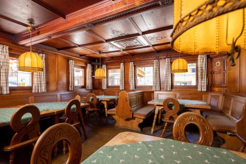 餐廳, 雅各博賓館 (Gasthaus Jakober) in 阿爾卑巴赫