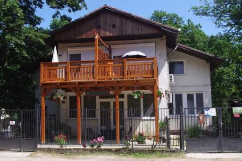 Viesnīcas āriene, Tolgyfa Vendeghaz in Balatonszepezd