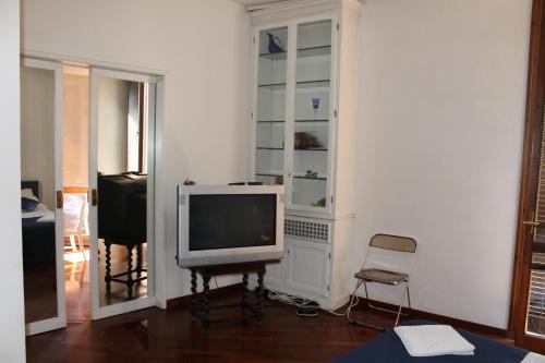 Ricasole Apartment