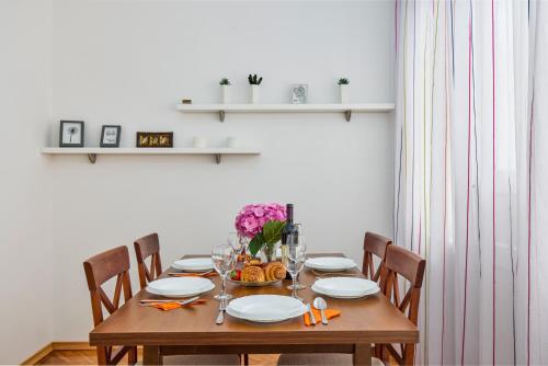 Waikiki Beach House - image 7