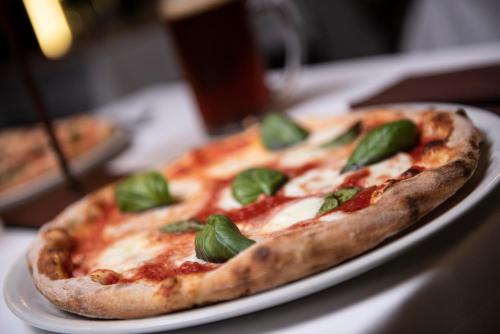 306780996 Hotel Osteria della Pista dal 1875