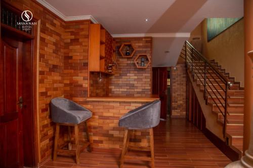 Savannah Suites - image 2