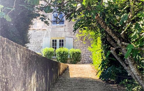 Zunanjost, 2 Bedroom Stunning Home In Chinon in Les Lutinieres