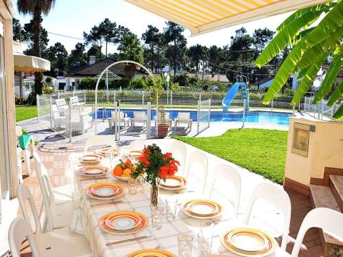 Deluxe Aroeira Villa Villa Verdizela II 6 Bedrooms Pool Table Tennis Perfect for Families - image 4