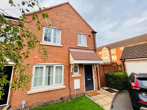 3 BEDROOM House COVENTRY, PARKING, GARDEN