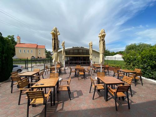 餐厅, Pensiunea 1 Mai in 贝勒弗里克斯