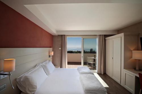 1 queen bed