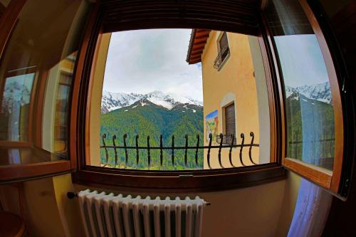 Skats, Albergo Eden in Temu