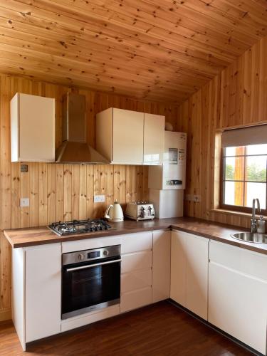 廚房, Southern County Resort in 基爾肯尼