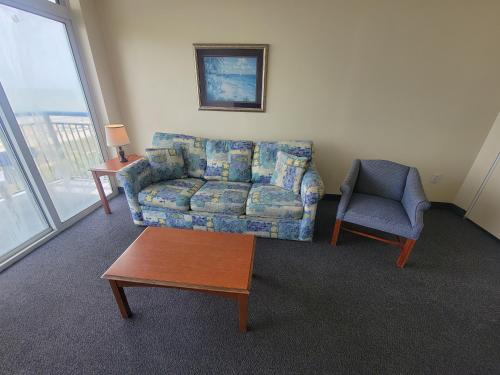 Oceanfront 2 Bedroom 3 Bathroom Unit 539-540 - Sleeps 10 thumb 3