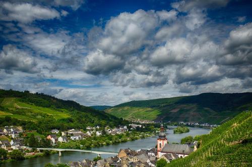 Apartment Hallenbach in Zell an der Mosel
