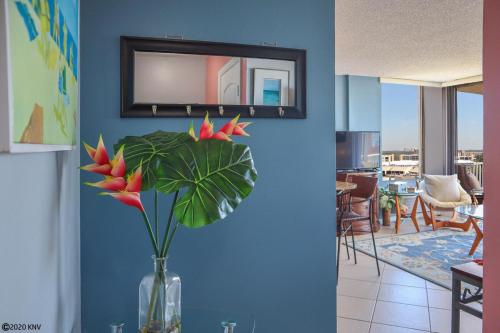 Estero Beach & Tennis 1002C by Kathy Nesbit Vacations - main image