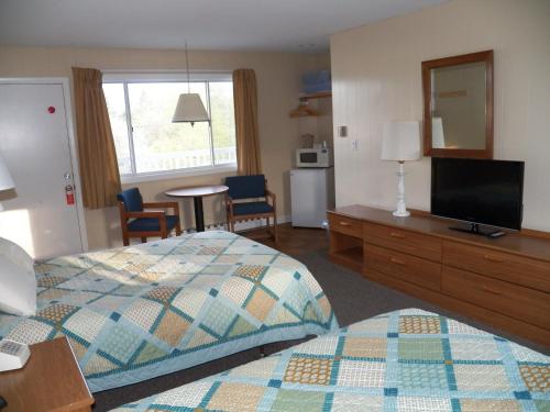 Double Room with Two Double Beds