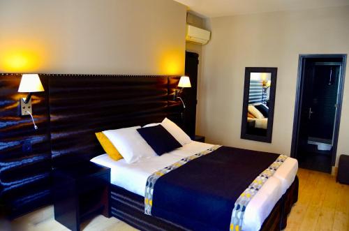 Hotel Migny Opéra Montmartre - image 5