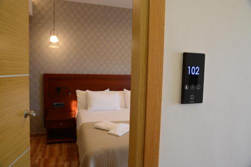 Viaros Hotel Apartments - image 7