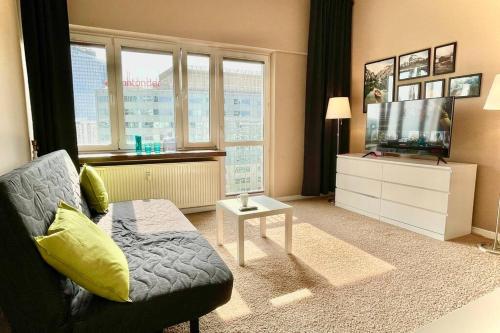 AirCondition GREEN 2, 2xMetro WiFi 50’TV Netflix HBO AppleTV, Varšava