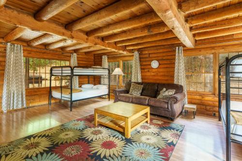 Mountain Trail Lodge and Vacation Rentals