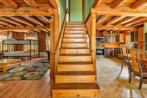 Mountain Trail Lodge Vacation Rental