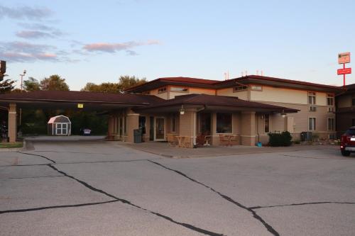 Prairie Inn Holmen La Crosse Area