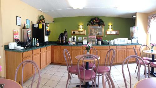 Restaurant, Baymont by Wyndham Troy in Troy (AL)