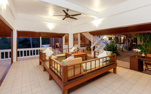 Baan Khunying - Secluded Phuket Beachfront Villa - SHA Certified