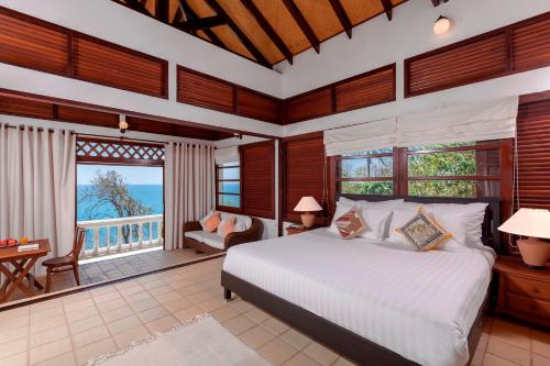 Baan Khunying - Secluded Phuket Beachfront Villa - SHA Certified