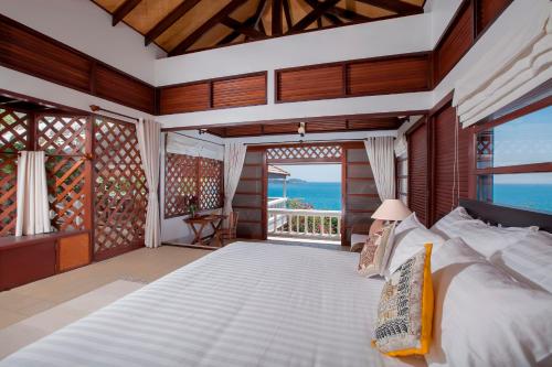 Baan Khunying - Secluded Phuket Beachfront Villa - SHA Certified