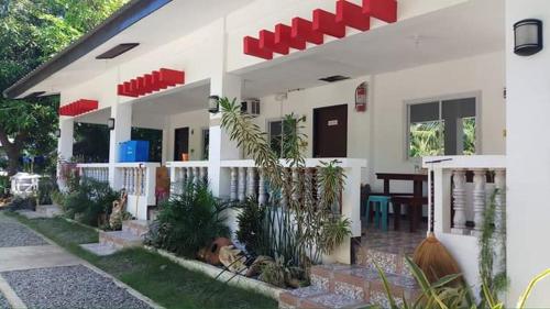 KNB WEST VILLA INN -PATAR photo