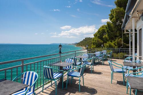 Solar Beach Inn - image 3