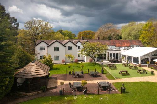 The Limes Country Lodge Hotel & Admiral Restaurant