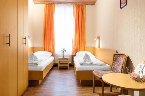 Hotel-Pension Wild - image 4