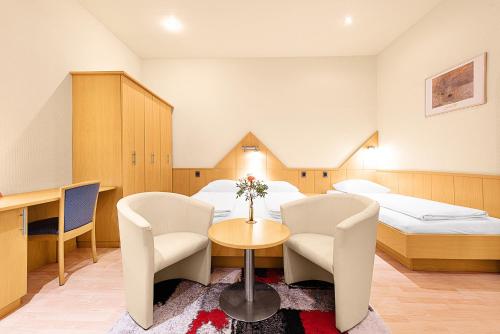 Hotel-Pension Wild - image 7