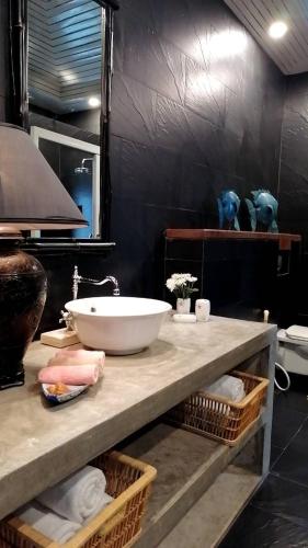 Bathroom, Baan Soulmates in Samroiyod