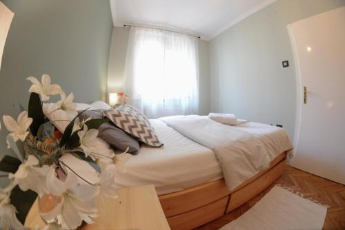 Apartment DobraYa Blue
