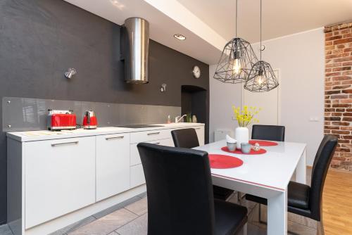 Stylish apartment with parking in Telliskivi, Tallinn (photo 6)