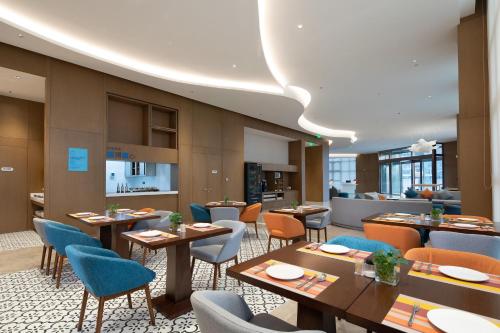 Holiday Inn Express Chengdu Longquanyi North, an IHG Hotel