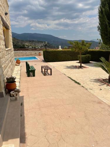 Softades Cottage - image 13