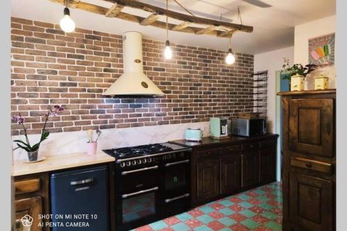 maison de charme 200m2 jardin arboré 1000m2 gîte à louer Valmanya