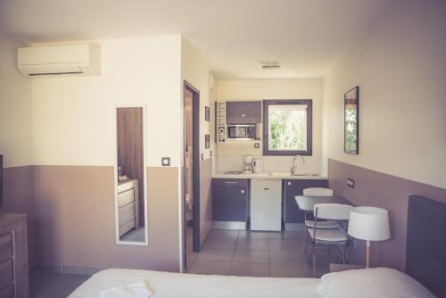514 Appart Hotel - image 2