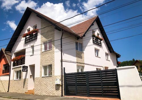 Pensiunea Aliart - image 8