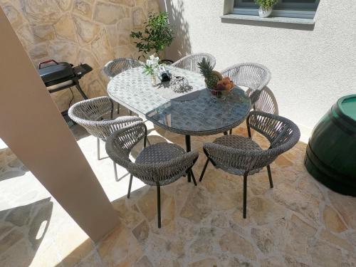 Apartment STELA - Private terrace & Parking